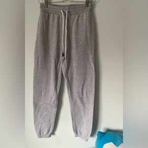 Sunday Best Aritzia Grey Sweatpants Joggers Drawstring Pockets Lounge Size Small
